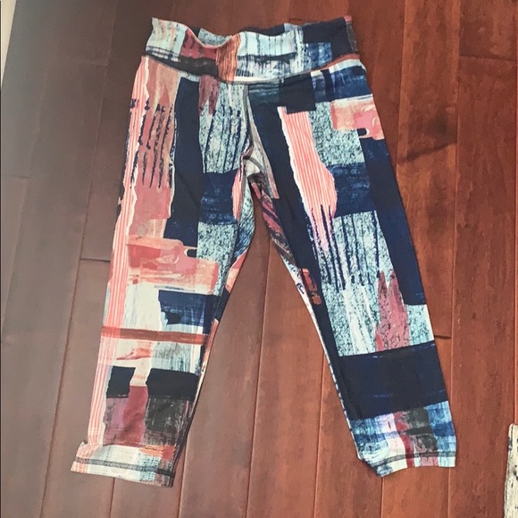 Anthropologie Pants - Anthropologie “Brushed Plaid” Athletic Capris